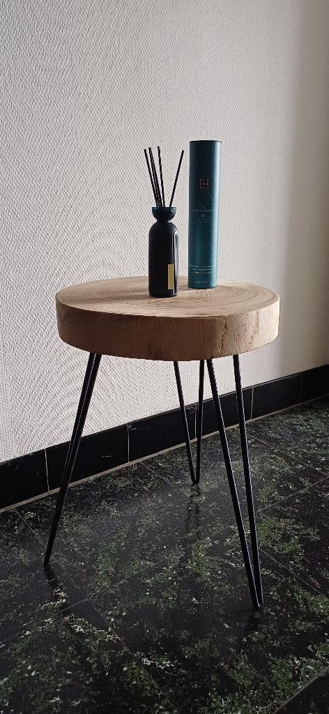 Ronde houten bijzettafeltjes merk Pomax, Huis en Inrichting, Tafels | Bijzettafels, Ophalen, Gebruikt, Rond, Hout