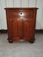 Houten kastje voor in de hal. Het kan geleverd worden., Huis en Inrichting, Ophalen, Gebruikt, Eikenhout, Met deur(en)