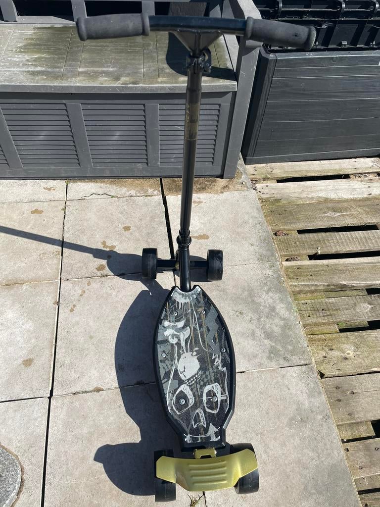 OXELLO Stunstreet scooter met 4 wielen, Ophalen, Gebruikt