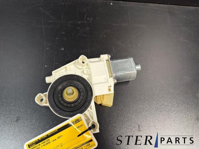 Moteur de vitre portière d'un Mercedes C-Klasse, Autos : Pièces & Accessoires, 3 mois de garantie, Utilisé, -, -