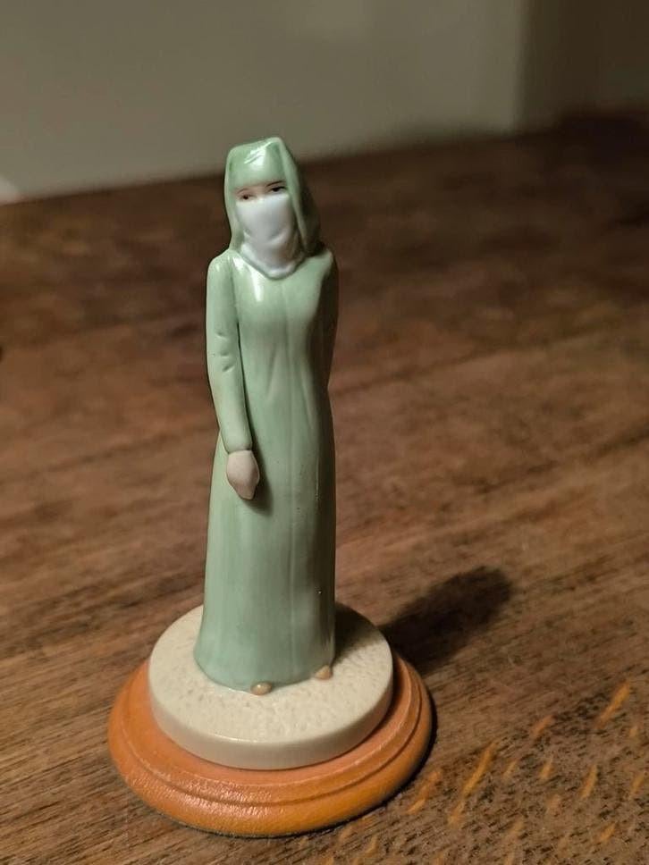 'Kirstin' Lapland, porseleinen figuurtje, Antiek en Kunst, Antiek | Porselein, Ophalen of Verzenden