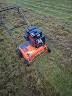 Te huur verticuteermachine, Ophalen