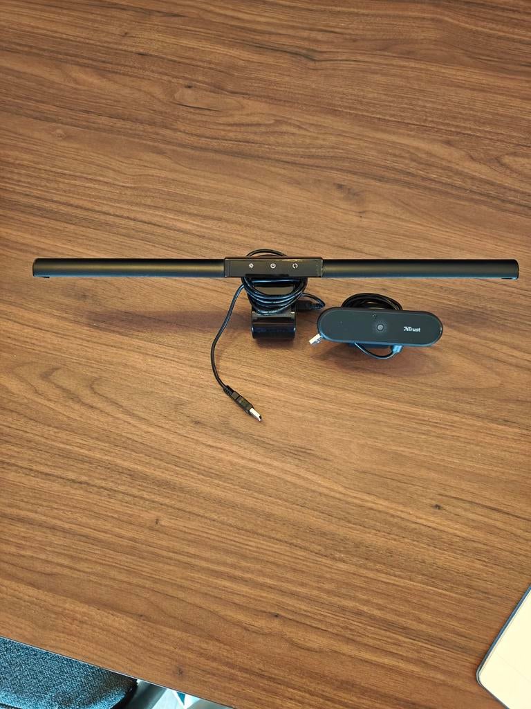 Schermlamp en camera voor computer, Computers en Software, Ophalen of Verzenden