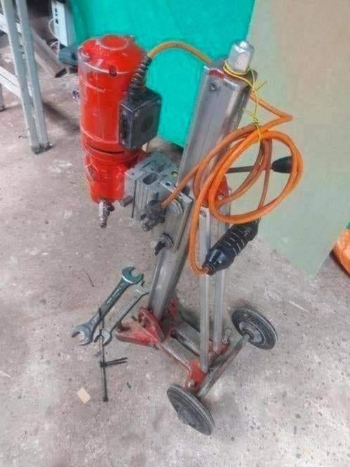 Carotteuse Weka DK22 + support d'origine, Bricolage & Construction, Outillage | Foreuses, Comme neuf, Perceuse, 600 watts ou plus