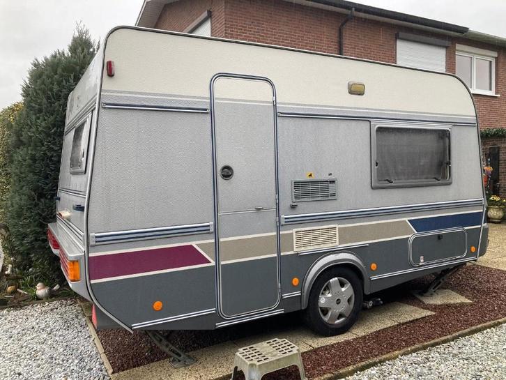 Caravan Fendt 410 Diamant, Caravans en Kamperen, Caravans, Particulier, tot en met 3, 750 - 1000 kg, Rondzit, Fendt, Omvormbare zithoek