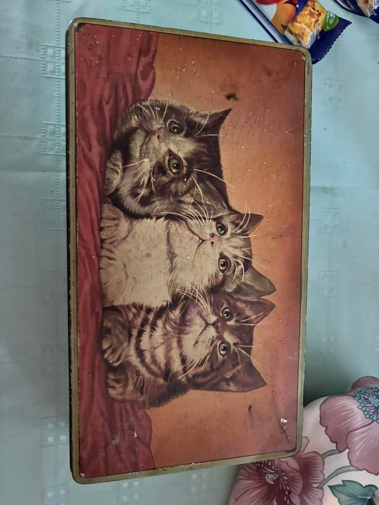 Oude koeken dozen, Ophalen