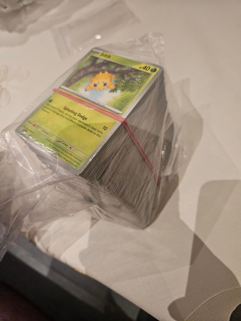 Bulk shrouded fable pokemon kaarten, Hobby en Vrije tijd, Ophalen