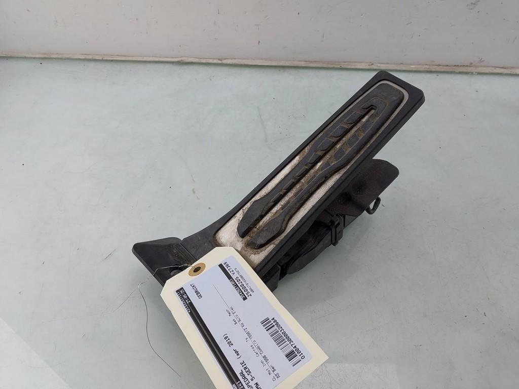 GASPEDAAL BMW 5 serie Touring (G31) (01-2017/06-2020), Gebruikt, BMW