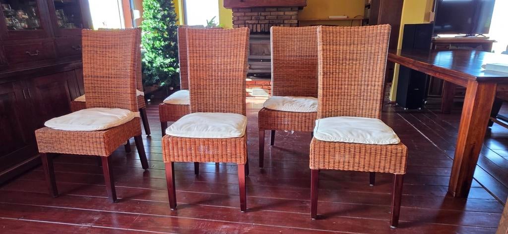 6 stoelen plus tafel, Ophalen