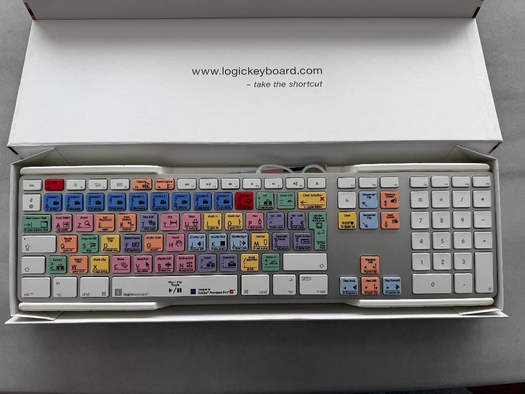 Logic Keyboard Adobe Premiere Pro, Computers en Software, Ophalen of Verzenden, Azerty, Nieuw, Bedraad