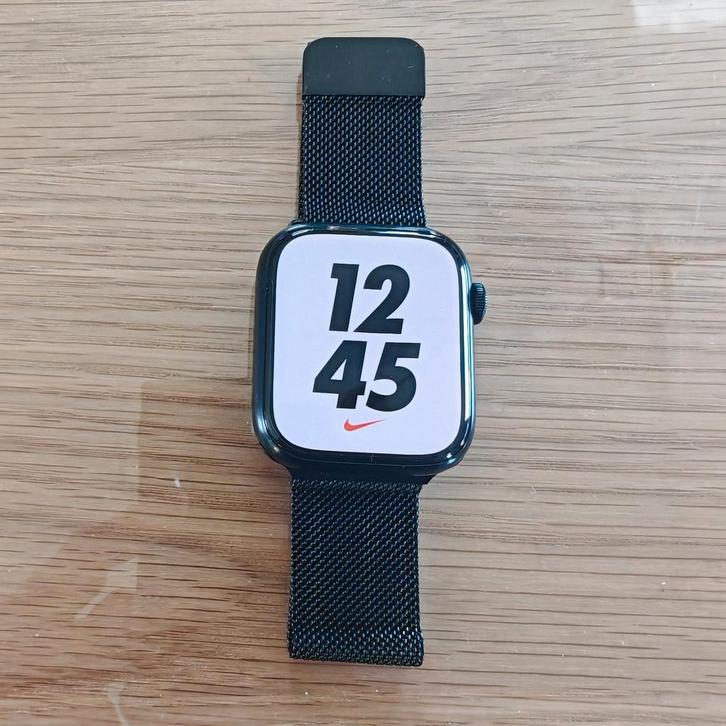 Apple Watch 7+ accessoires, Handtassen en Accessoires, Smartwatches, Conditie