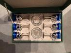 6 blauwe vintage glaasjes met onderzetters in een koffer, Antiek en Kunst, Ophalen of Verzenden