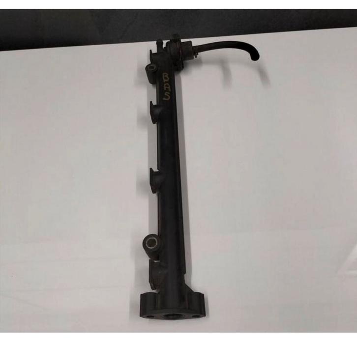 Rail d'alimentation Rover MG 100/200/400/25/45 MG ZR/ZS/F/TF, Autos : Pièces & Accessoires, Systèmes à carburant, MG, Rover, Utilisé