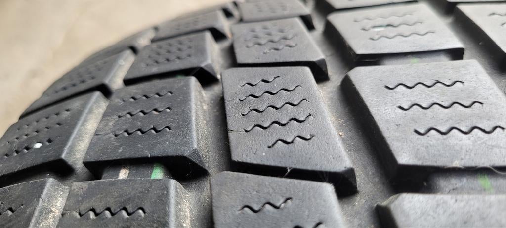 Pneus Toyo 215/60/17, Autos : Pièces & Accessoires, Pneus & Jantes, Enlèvement, Pneu(s)