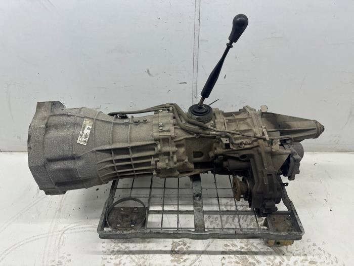 Boîte de vitesse d'un Nissan Navara, -, 3 mois de garantie, Utilisé, -