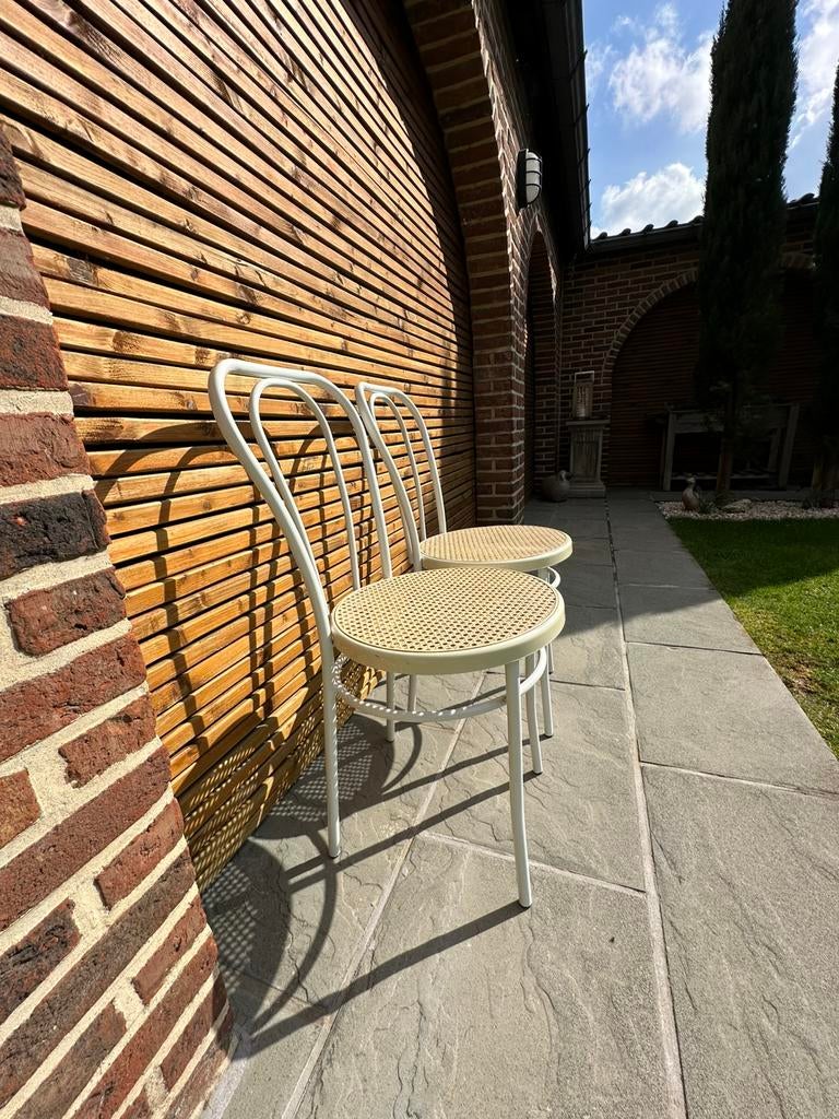 2 vintage Thonet stoelen , webbing-metaal-gemerkt-draadstoel, Ophalen, Gebruikt, Metaal