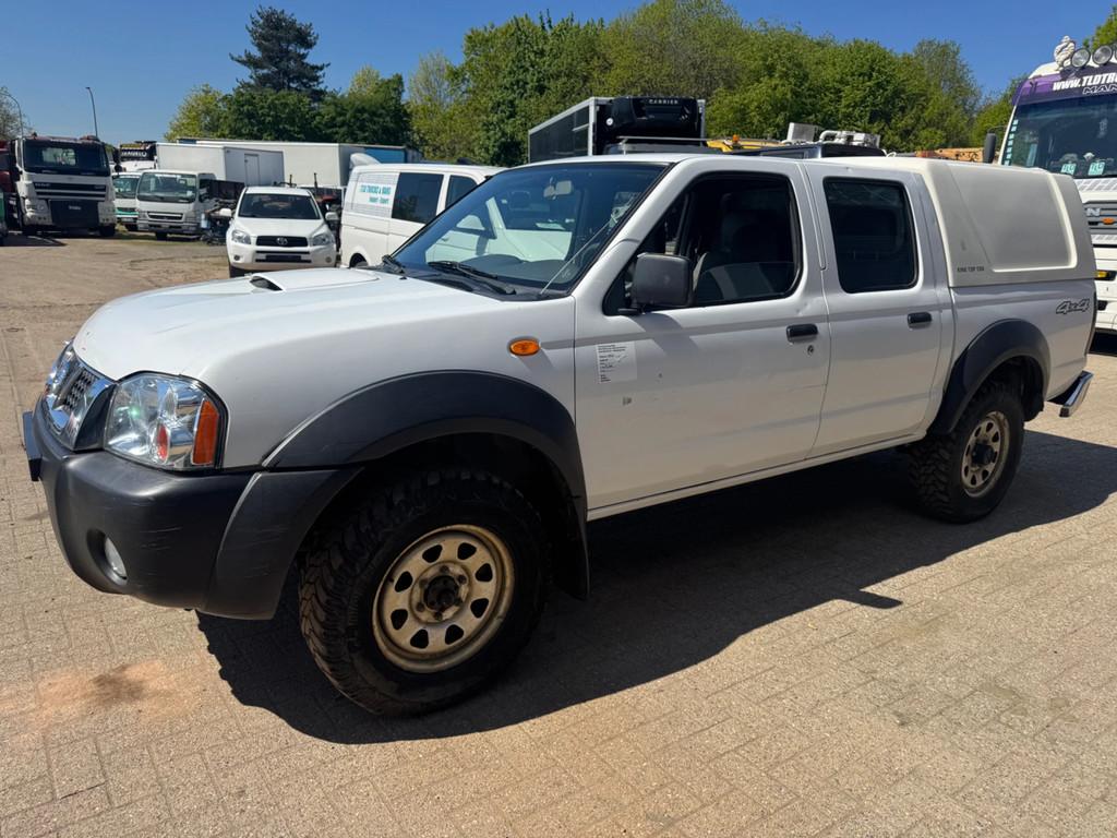 Nissan Navara *4X4-2500DIESEL* (bj 2004), Autos, Nissan, Achat, Entreprise, Boîte manuelle, 5 portes