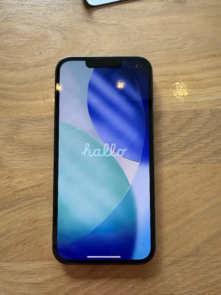 Iphone 13, Télécoms, Téléphonie mobile | Apple iPhone, Utilisé, 128 GB, Sans abonnement, Avec simlock (verrouillage SIM), iPhone 13