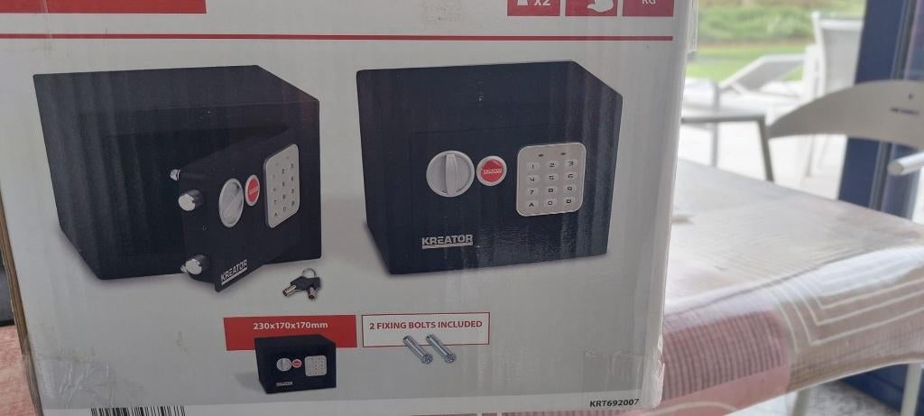 coffre-fort domestique neuf de couleur noire inutilisée, Electroménager, Électroménager & Équipement Autre, Enlèvement, Neuf