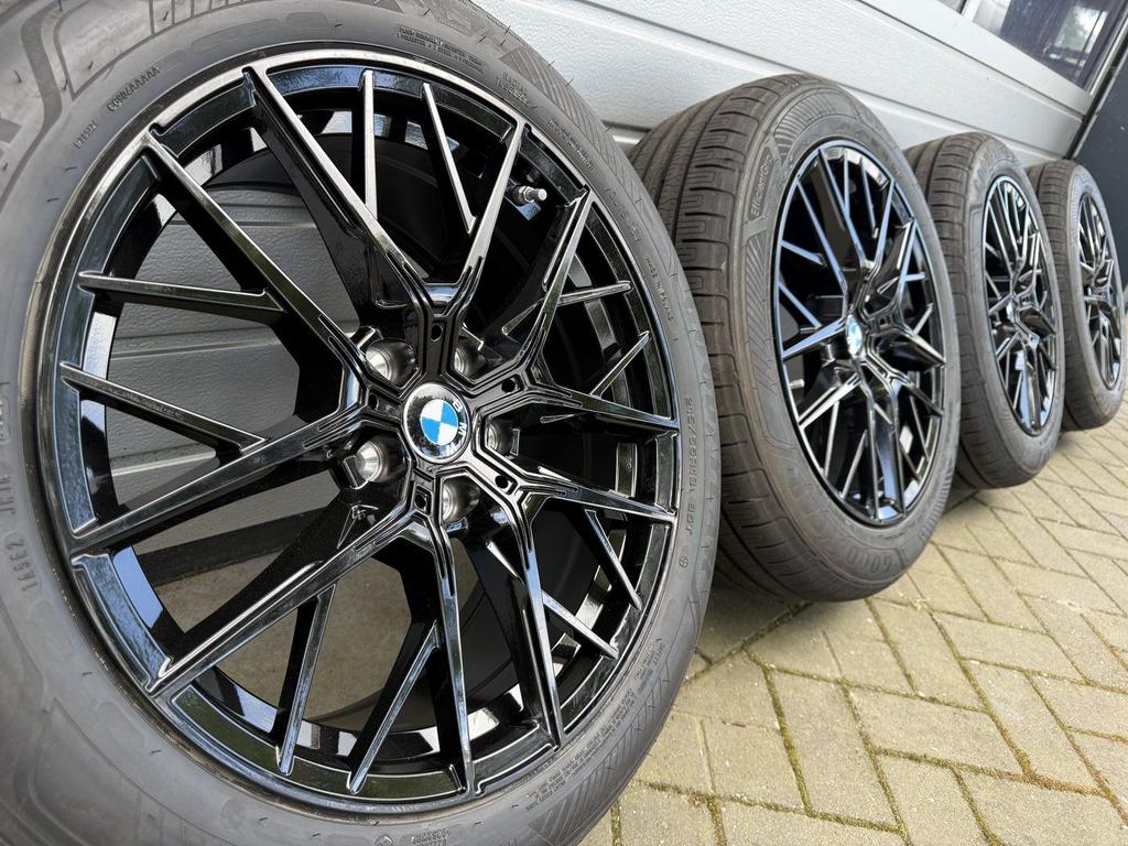 18 inc BMW X1 X2 IX1 IX2 U11 U10 U11 U12 F48 F49 F39 velgen, 18 inch, -, -, Banden en Velgen
