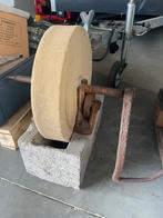 Oude slijpmolen, Ophalen