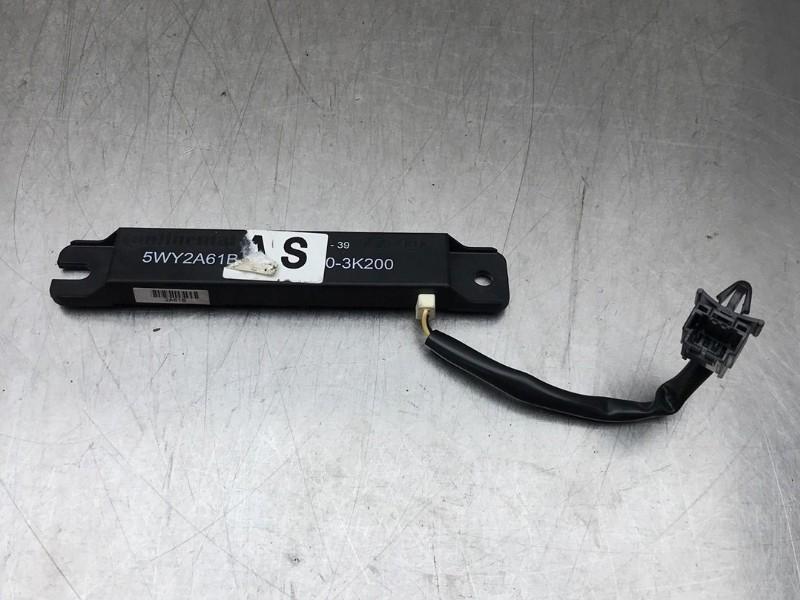 ANTENNE D'ACCÈS SANS CLÉ Kia Rio III (UB) (|5WY2A61B|), Kia, Utilisé, Continental AG, Continental-Plaza 1
30175  Hannover, DE