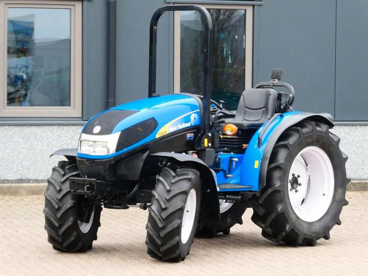New Holland T3030 4wd / 03315 Draaiuren / Lage Urenstand, Zakelijke goederen, Landbouw | Tractoren, New Holland, Gebruikt