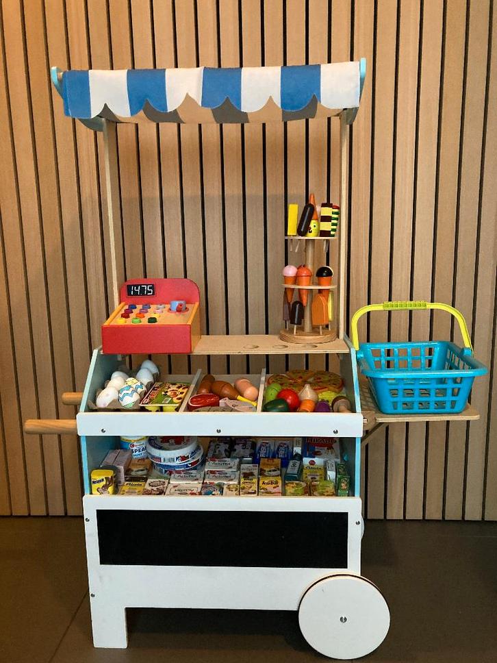 houten winkel/marktkraam – inc. extra ijsjes set & kassa, Enfants & Bébés, Jouets | Jouets en bois, Comme neuf, Meuble ou Kitchenette
