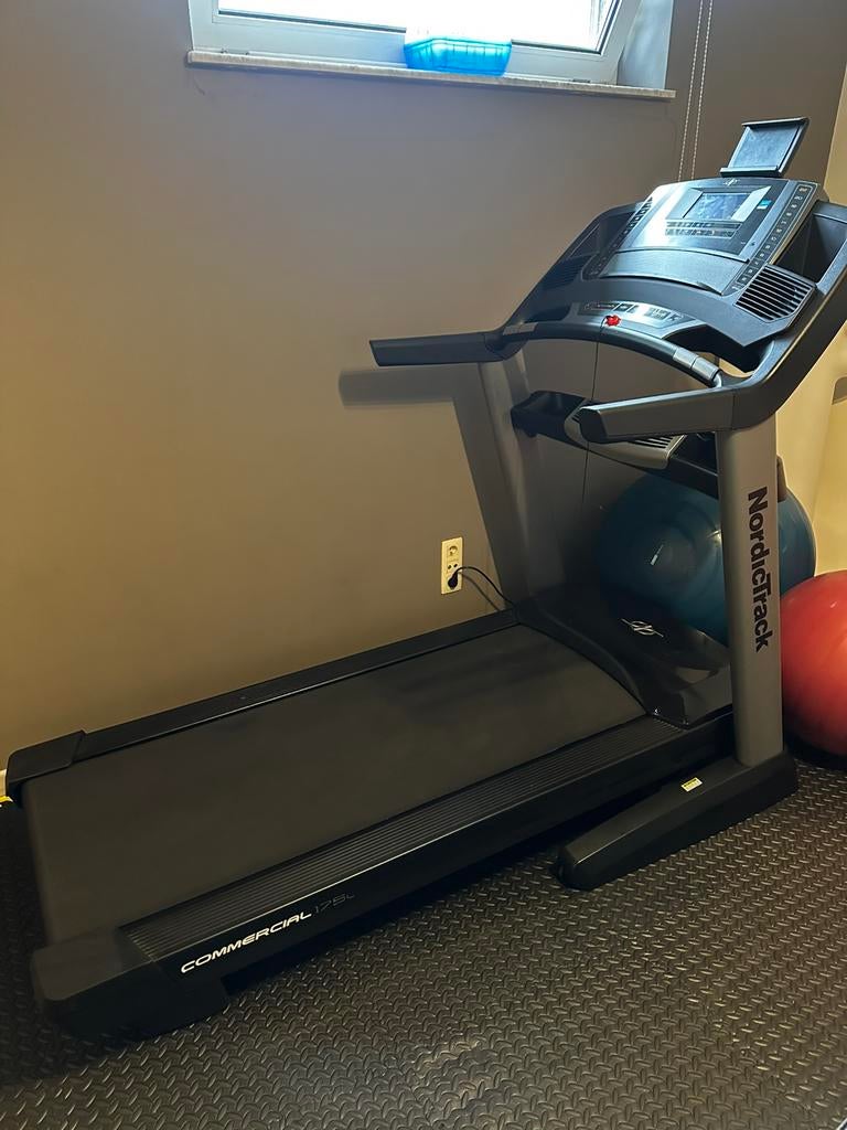 Tapis de course Nordictrack commercial 1750 ! DEFECTUEUX !, Enlèvement, Utilisé, Tapis roulant