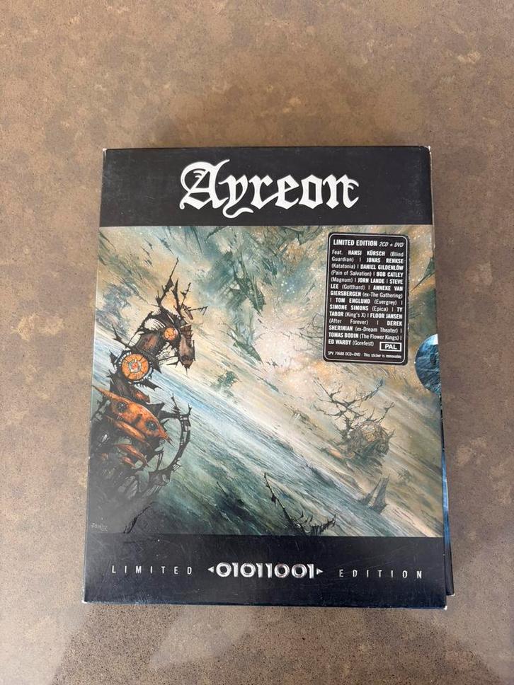 2 CD + DVD Ayreon 01011001 Limited edition box, Cd's en Dvd's, Cd's | Hardrock en Metal, Zo goed als nieuw, Boxset, Ophalen of Verzenden