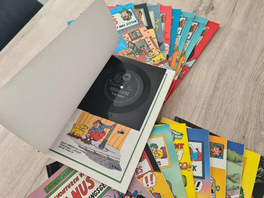 Oude Urbanus strips inclusief singeltje, Boeken, Meerdere stripboeken, Ophalen of Verzenden, Gelezen, Linthout en Urbanus