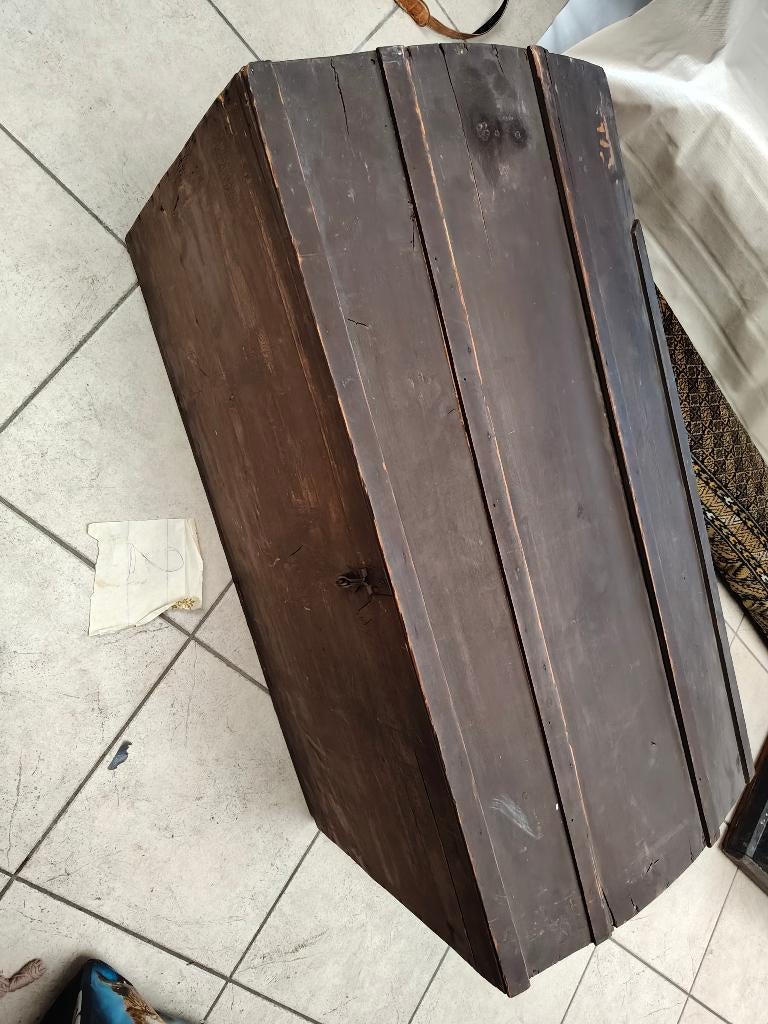 Houten kist 2, Enlèvement, Pin