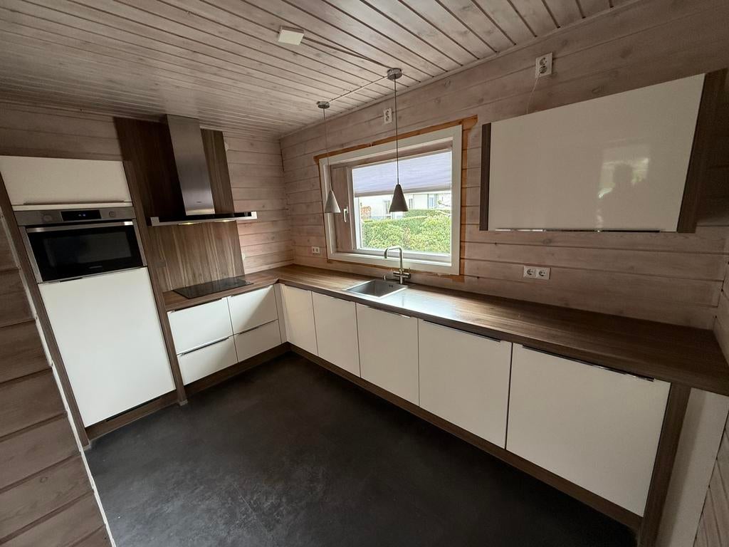 Cuisine d'angle complète + équipement haut de gamme démonté, Maison & Meubles, Cuisine | Cuisines complètes, Cuisine d'angle, Bois