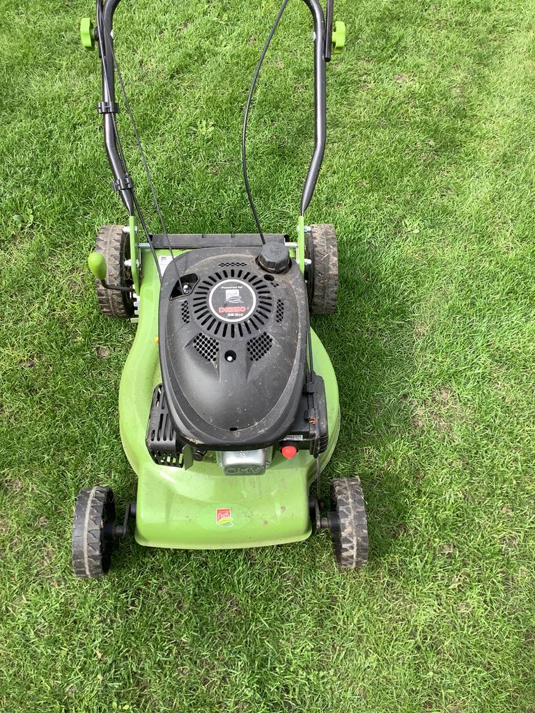 Grasmaaier benzine, Tuin en Terras, Grasmaaiers, Ophalen, Zo goed als nieuw