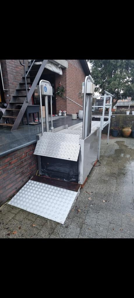 lift rolstoel 230 volt, Diversen, Ophalen, Gebruikt, Duwrolstoel