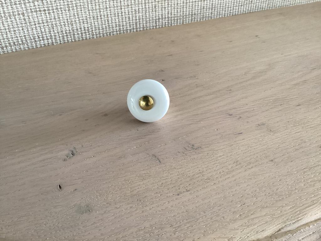 Knopjes, Ophalen of Verzenden, Nieuw, Wit