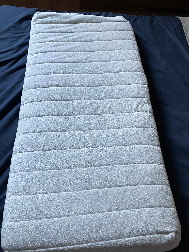 Matelas pour lit bébé, Enlèvement, Utilisé, Matelas