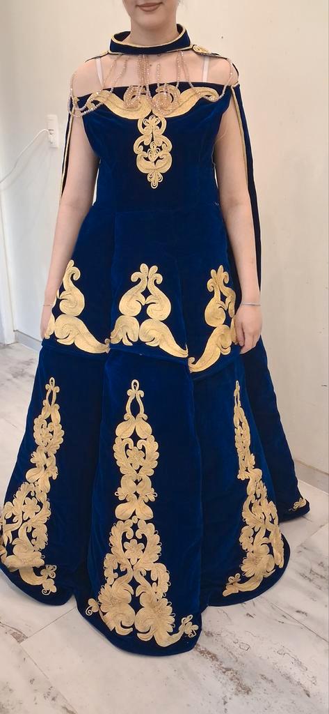 Elegante koningsblauwe feestjurk met gouden details, Kleding | Dames, Gelegenheidskleding, Zo goed als nieuw, Galajurk, Maat 42/44 (L)