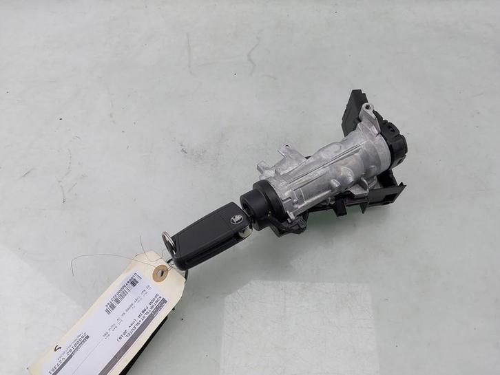 CONTACTSLOT + SLEUTEL Skoda Fabia III (NJ3) (|1K0905851D|), Auto-onderdelen, Overige Auto-onderdelen, Skoda, Gebruikt
