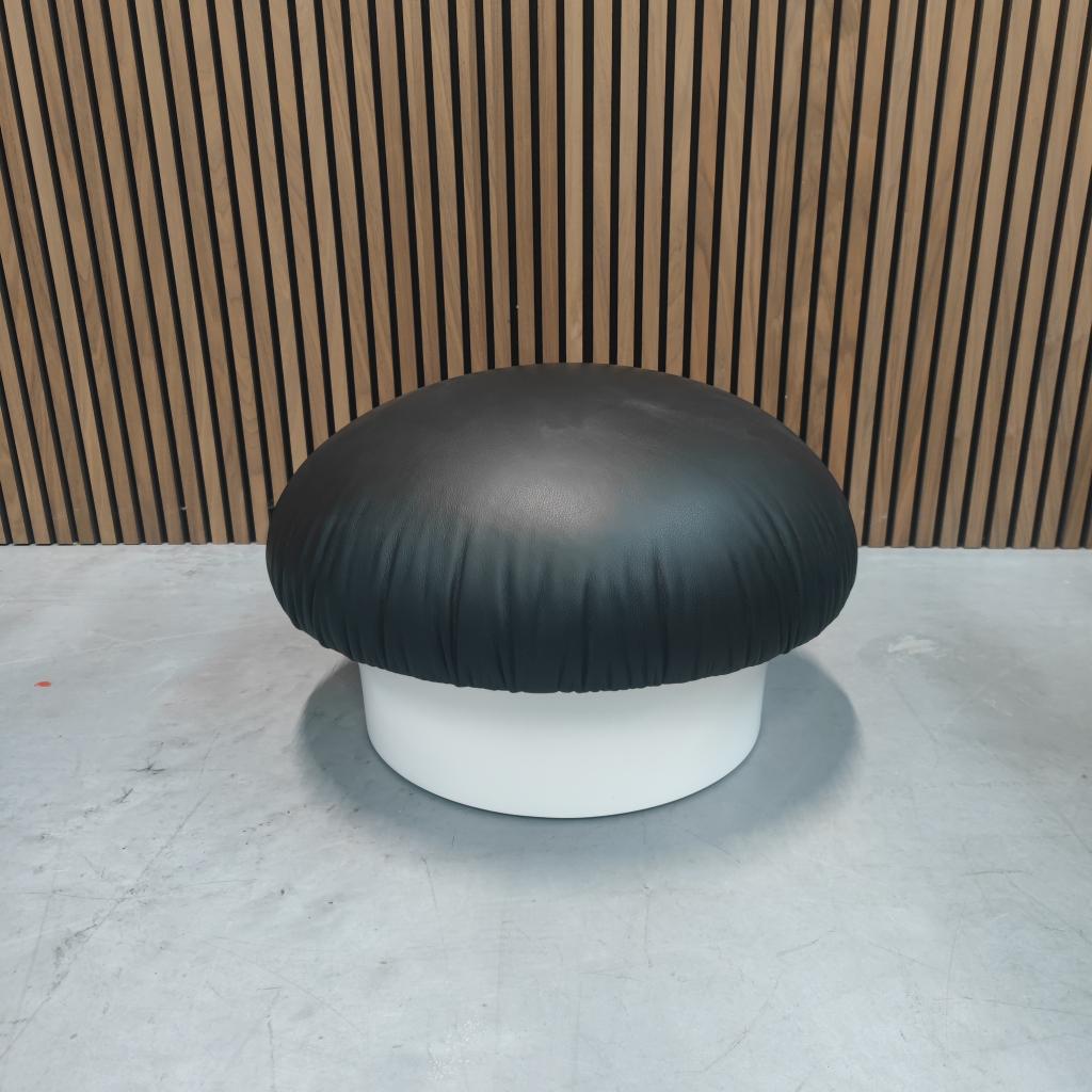 Longhi Elda chair ottoman, Antiek en Kunst, Antiek | Meubels | Stoelen en Sofa's, Ophalen of Verzenden