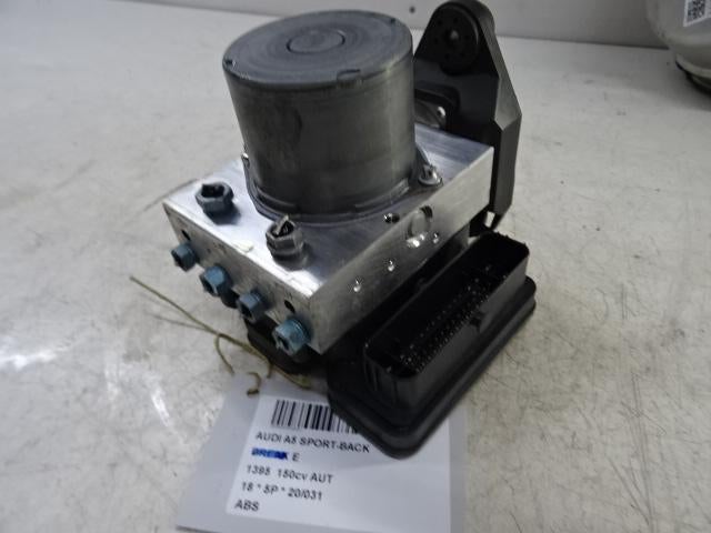 BLOC ABS (FREINS ANTI-BLOCAGE) A5 Sportback (F5A / F5F), Autos : Pièces & Accessoires, Utilisé, Audi