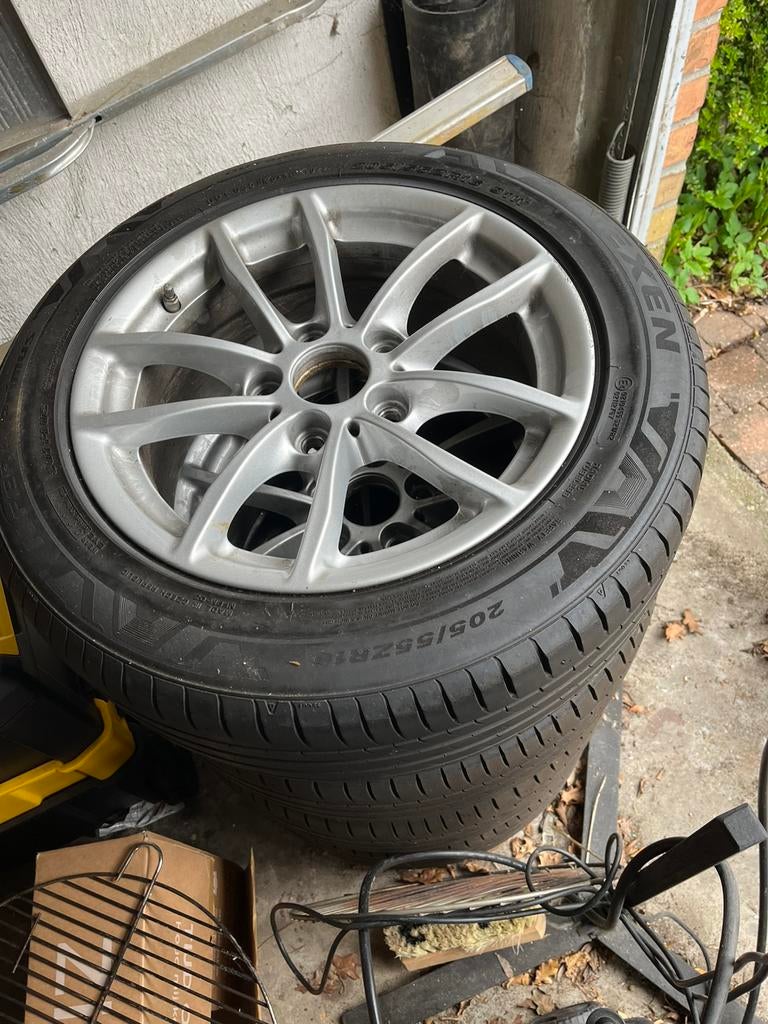 Set originele bmw 16 inch velgen met zomerbanden, Ophalen, 16 inch, Zomerbanden, Banden en Velgen
