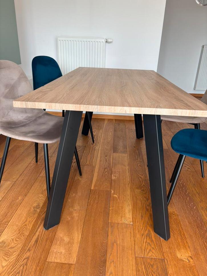 Table + 4 chaises, Maison & Meubles, Tables | Tables à manger, Utilisé, 50 à 100 cm, 150 à 200 cm, Quatre personnes, Enlèvement