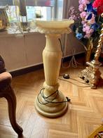 Vintage onyx/albast zuil – plantenstandaard / sokkel, Ophalen, Gebruikt