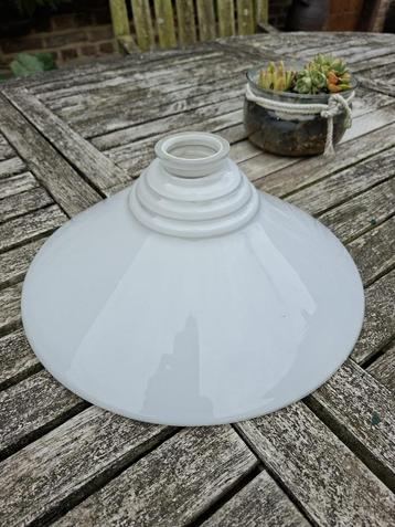 oude grote opaline lampenkap, begin 1900 beschikbaar voor biedingen