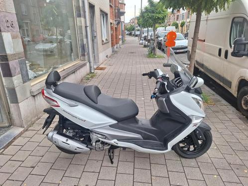 Scooter sym joymax 125 2016 très propre, Fietsen en Brommers, Scooters | SYM, Gebruikt, Overige modellen, Benzine, Ophalen
