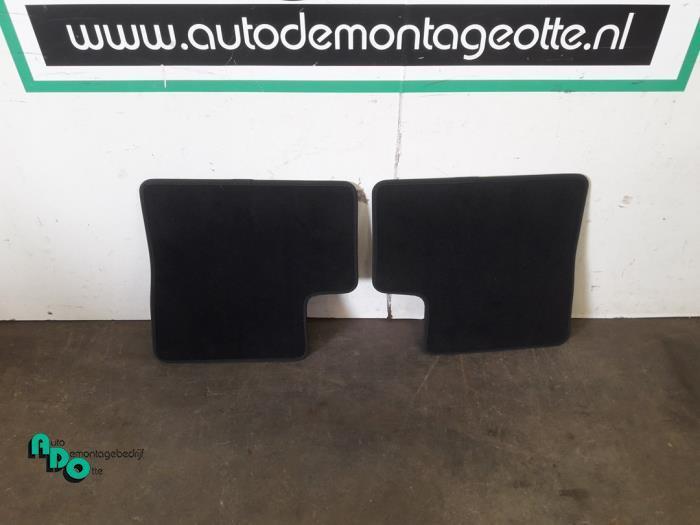 Kit tapis d'un Smart Forfour, Autos : Pièces & Accessoires, Habitacle & Garnissage, Smart, Neuf, 3 mois de garantie, Enlèvement ou Envoi