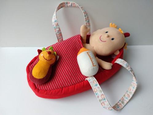 Lilliputtiens pop in draagtas met knuffel en papfles, Kinderen en Baby's, Speelgoed | Poppen, Zo goed als nieuw, Babypop, Ophalen of Verzenden