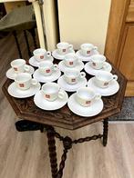Illy espressotassen met ondertas, Ophalen, Zo goed als nieuw, Porselein, Kop en/of schotel