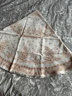 Rond tafelkleedje, 140cm, goede staat, Huis en Inrichting, Ophalen, Zo goed als nieuw, Rond